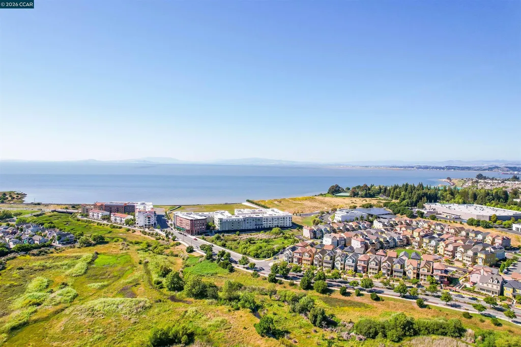 2081 Tsushima Street Hercules CA 94547
