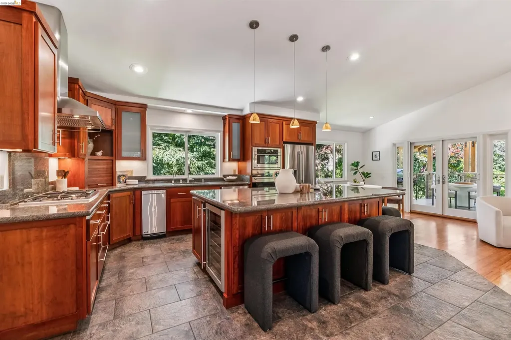 1035 Thompson Road Lafayette CA 94549