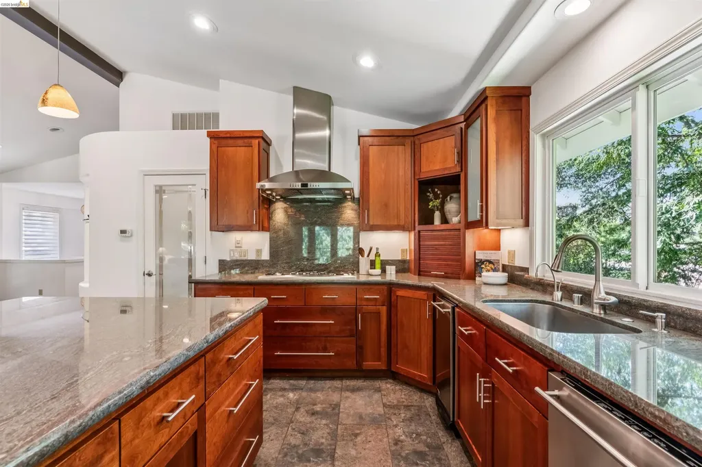 1035 Thompson Road Lafayette CA 94549