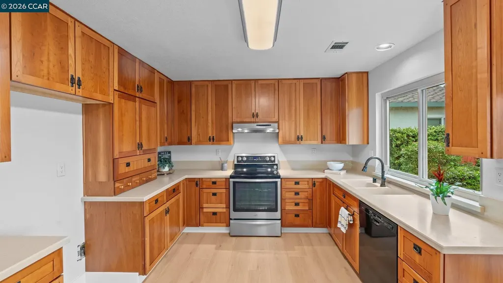 515 Lupine Circle Vacaville CA 95687
