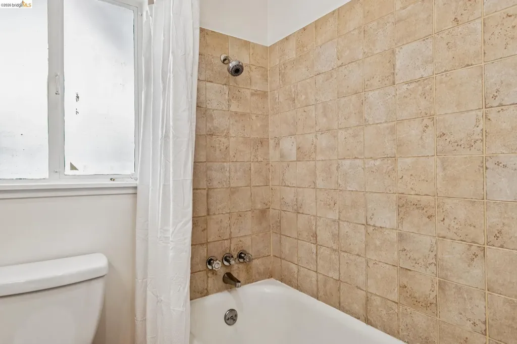 2638 Warring Street Berkeley CA 94704