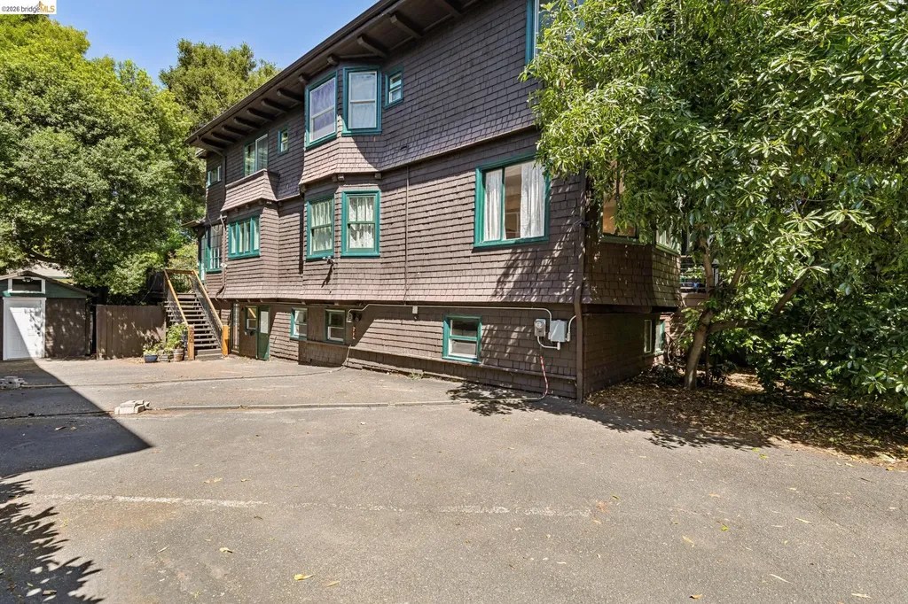 2638 Warring Street Berkeley CA 94704