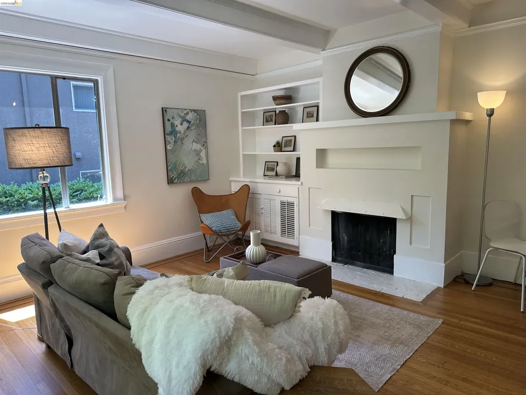2638 Warring Street Berkeley CA 94704