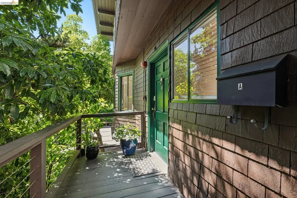 2638 Warring Street Berkeley CA 94704