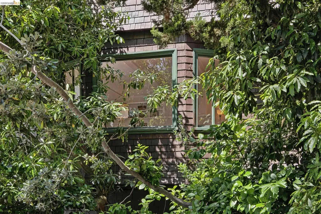 2638 Warring Street Berkeley CA 94704