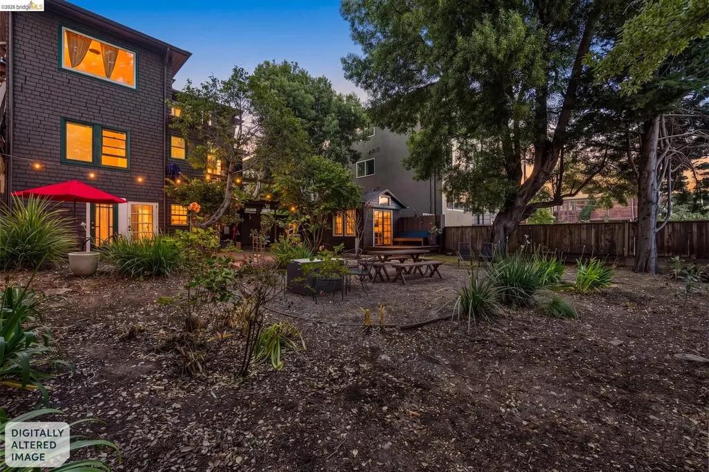 2638 Warring Street Berkeley CA 94704