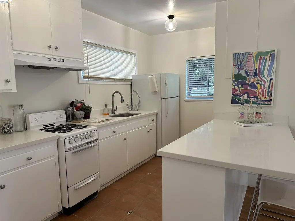 2638 Warring Street Berkeley CA 94704
