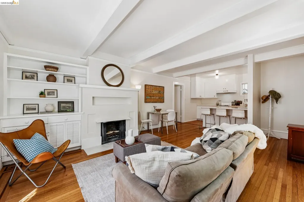 2638 Warring Street Berkeley CA 94704