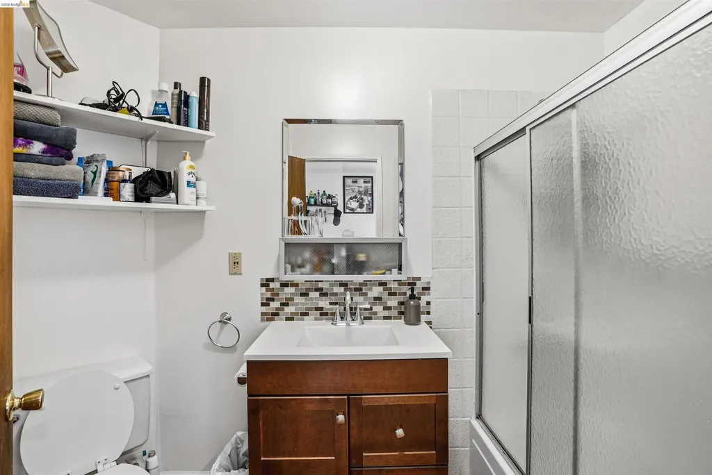 3431 Wilson Avenue Oakland CA 94602