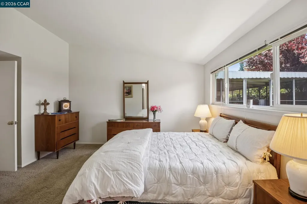 27621 Loyola Avenue Hayward CA 94545
