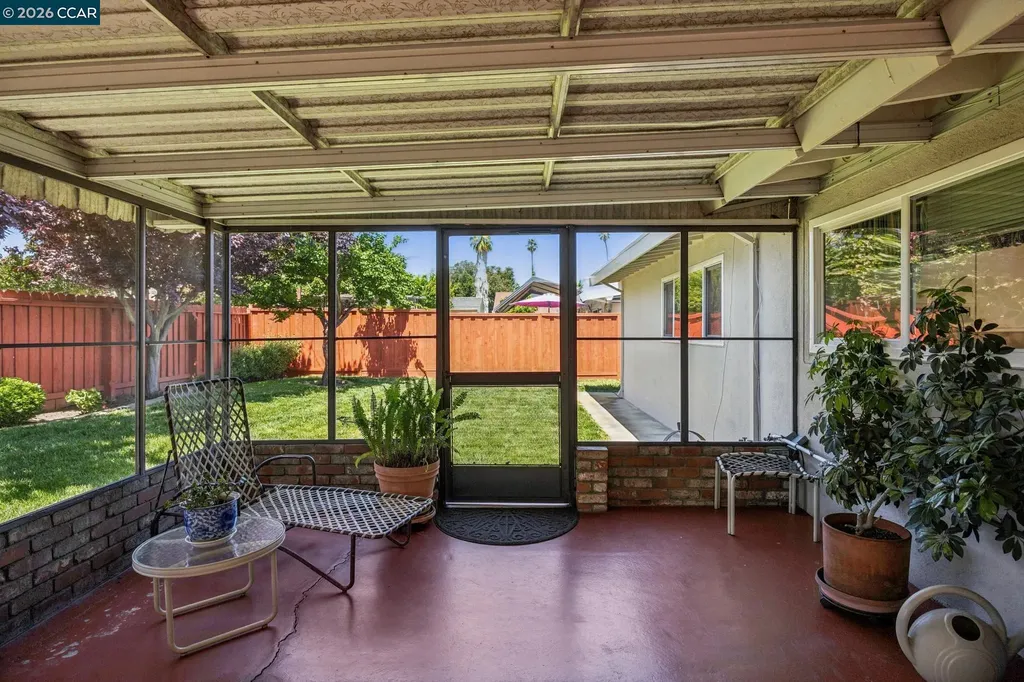 27621 Loyola Avenue Hayward CA 94545