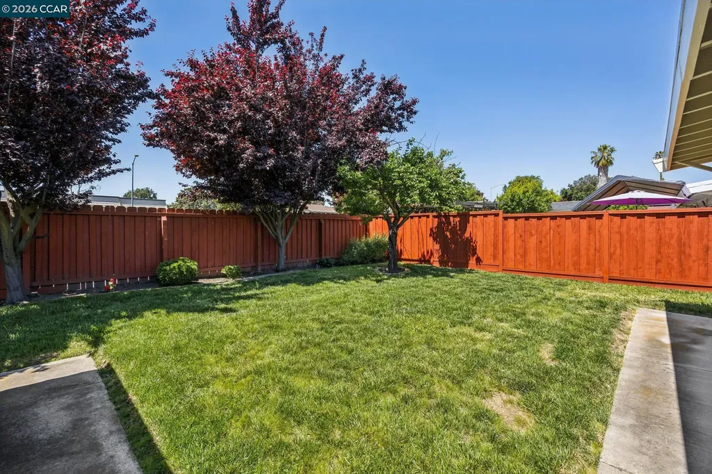 27621 Loyola Avenue Hayward CA 94545