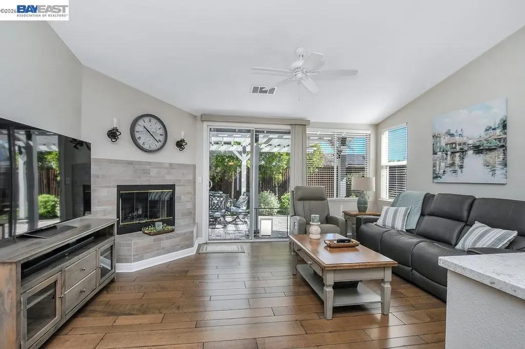2294 El Monte Drive Oakley CA 94561