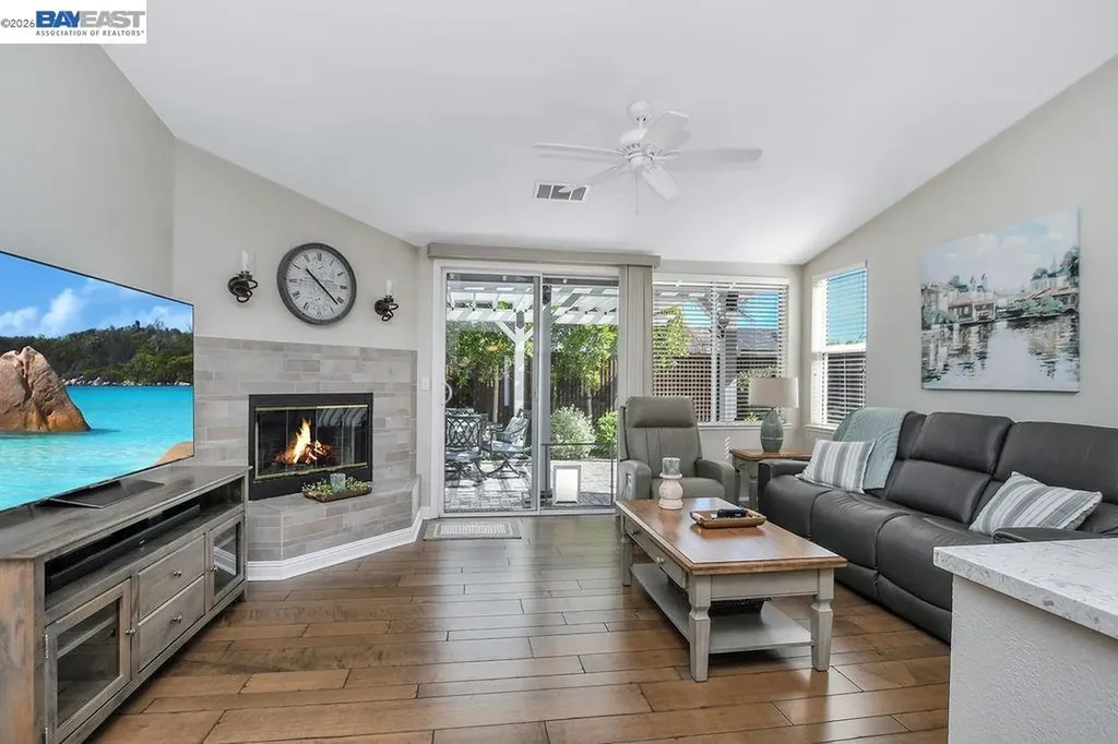 2294 El Monte Drive Oakley CA 94561