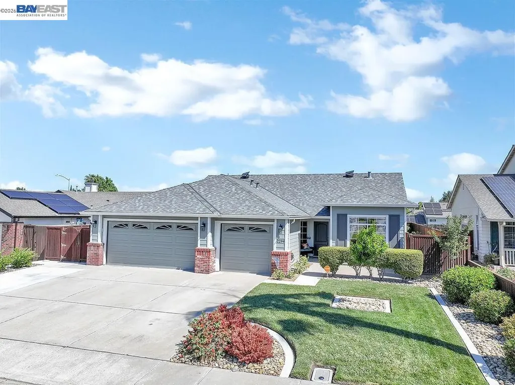 2294 El Monte Drive Oakley CA 94561