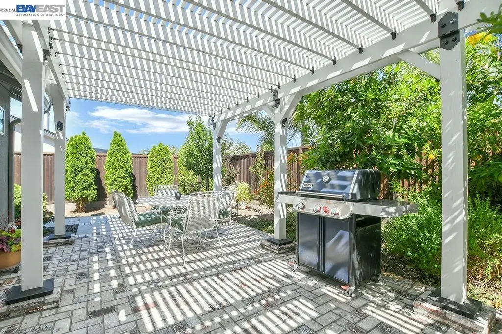 2294 El Monte Drive Oakley CA 94561