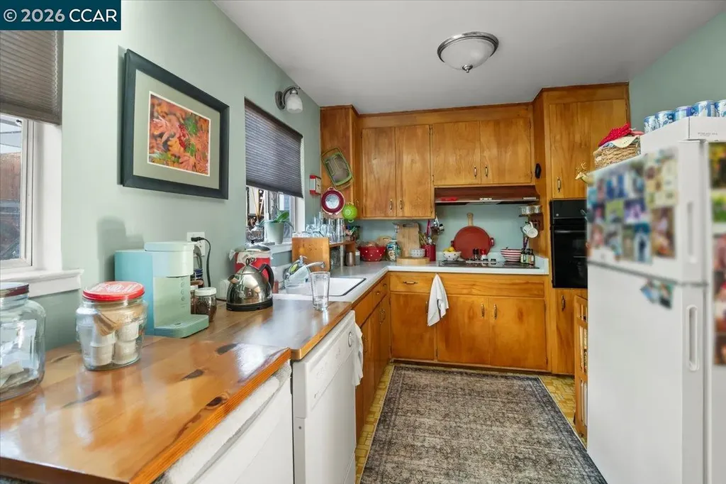 84 Monte Vista Avenue Oakland CA 94611