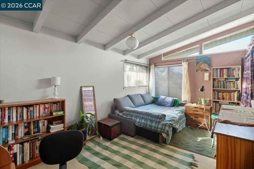 84 Monte Vista Avenue Oakland CA 94611