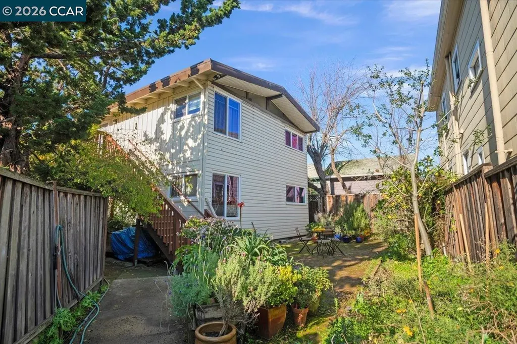 84 Monte Vista Avenue Oakland CA 94611