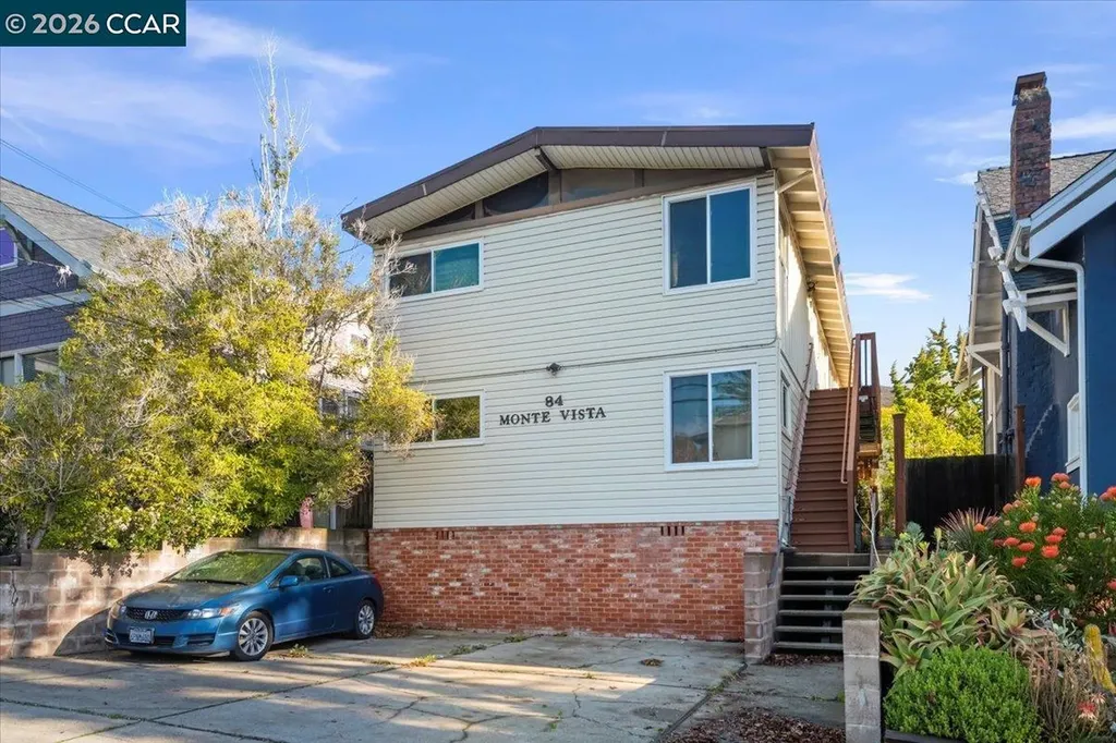 84 Monte Vista Avenue Oakland CA 94611