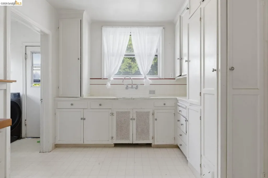 130 Behrens Street El Cerrito CA 94530