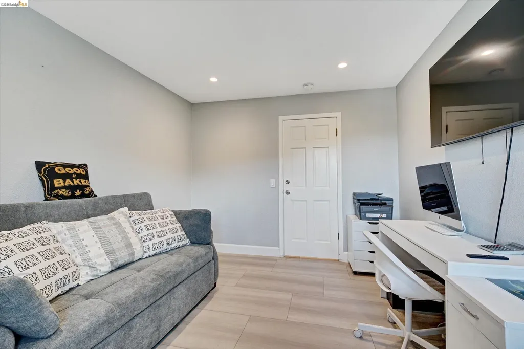 11550 Skyline Boulevard Oakland CA 94619