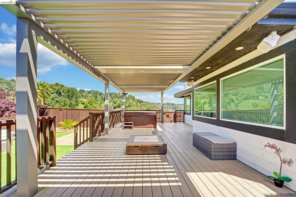11550 Skyline Boulevard Oakland CA 94619