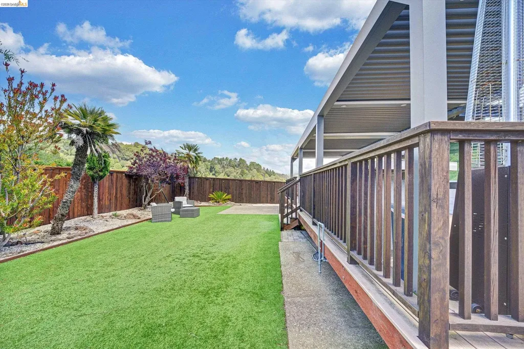 11550 Skyline Boulevard Oakland CA 94619