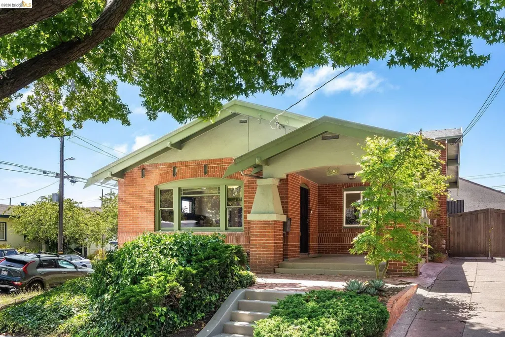 2350 Spaulding Berkeley CA 94703