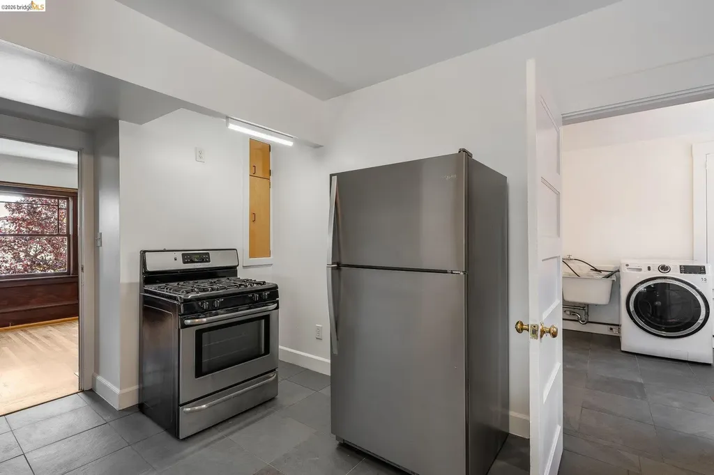 2350 Spaulding Berkeley CA 94703