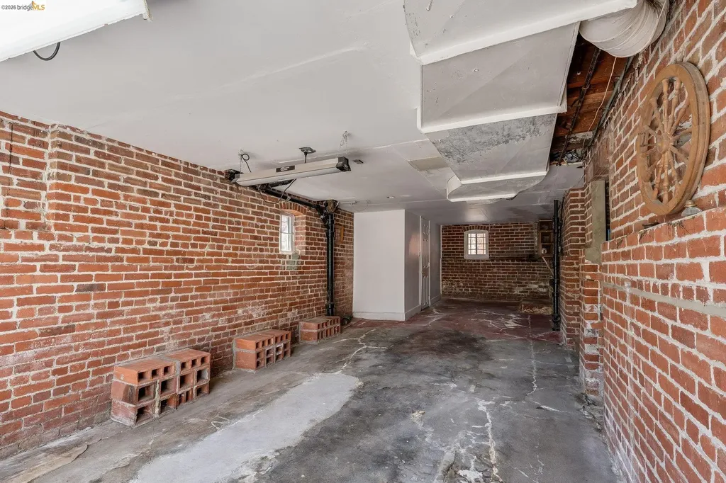 2350 Spaulding Berkeley CA 94703