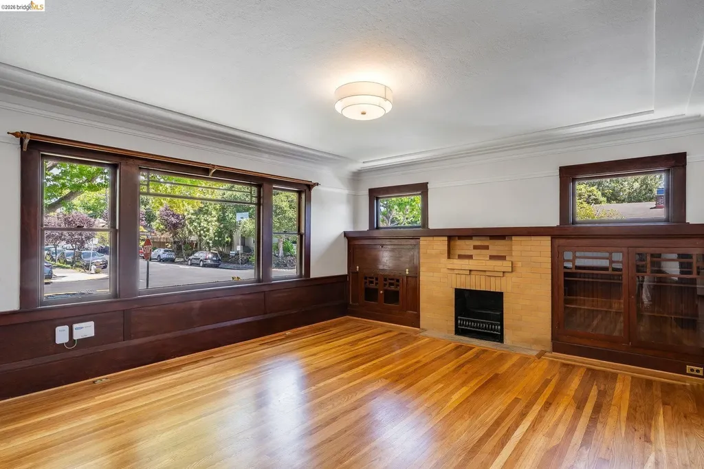 2350 Spaulding Berkeley CA 94703