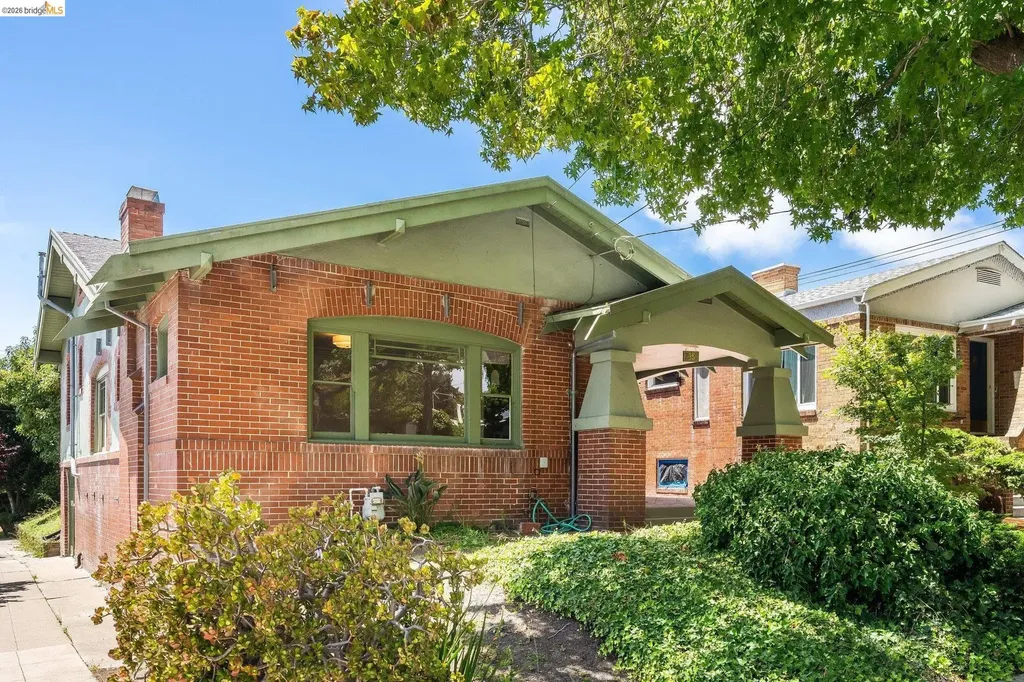 2350 Spaulding Berkeley CA 94703
