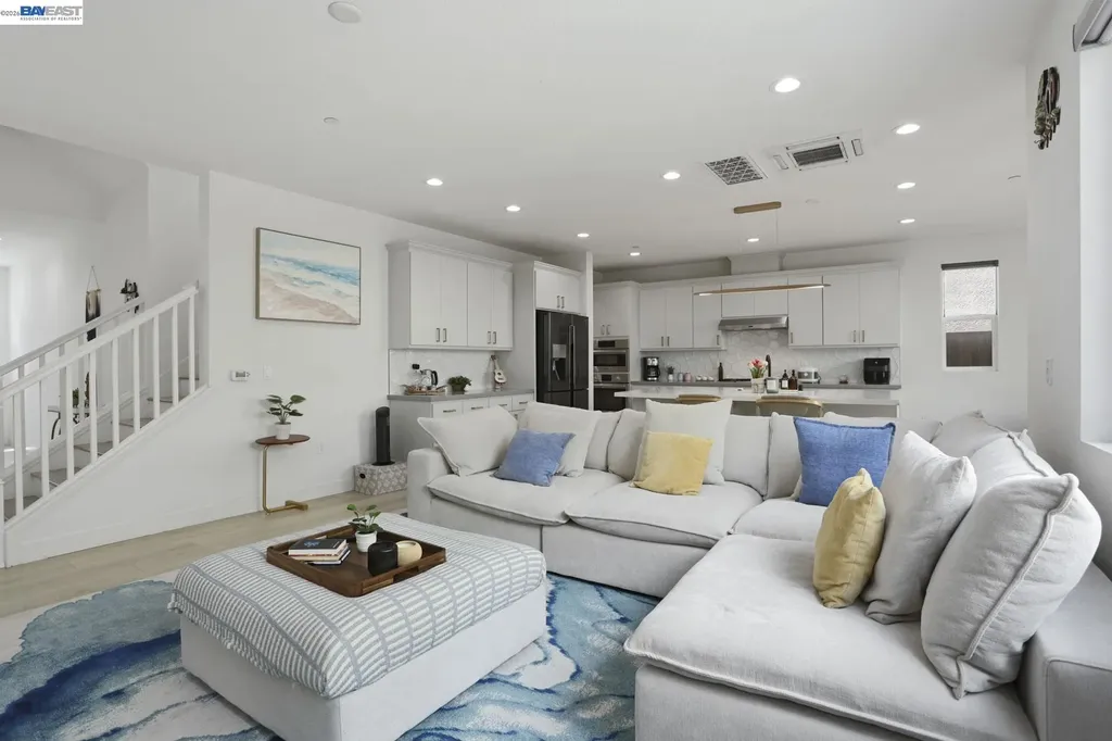 5977 Lombard Street Dublin CA 94568