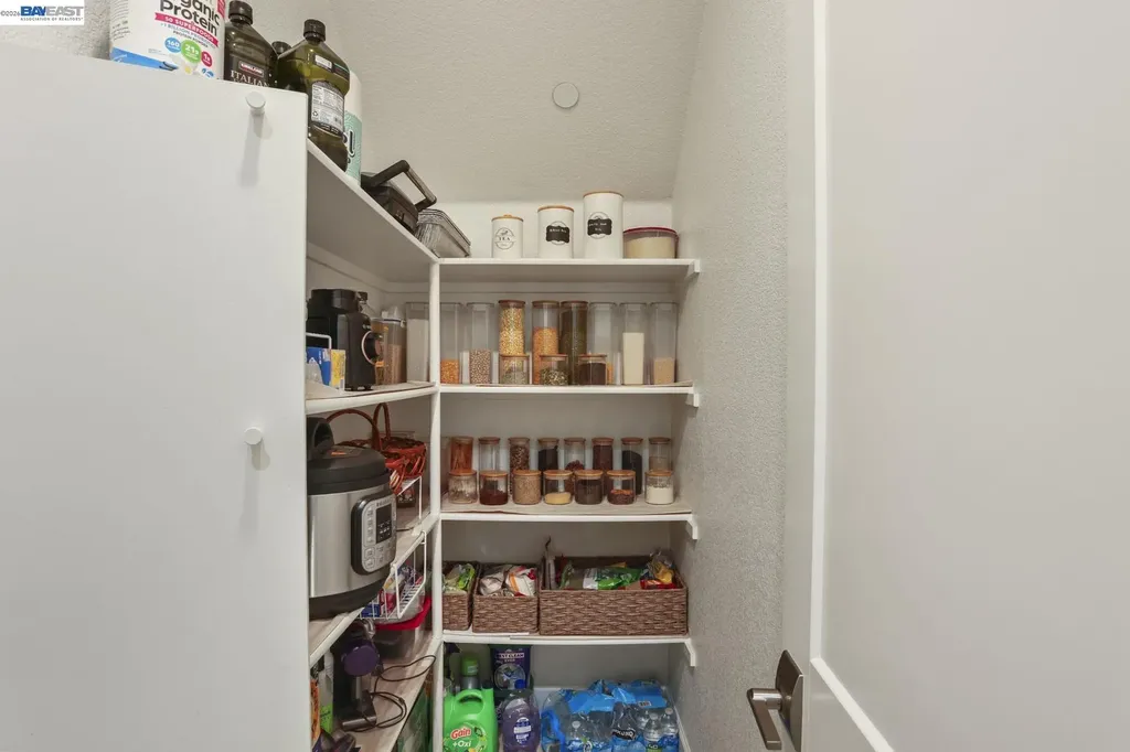 5977 Lombard Street Dublin CA 94568