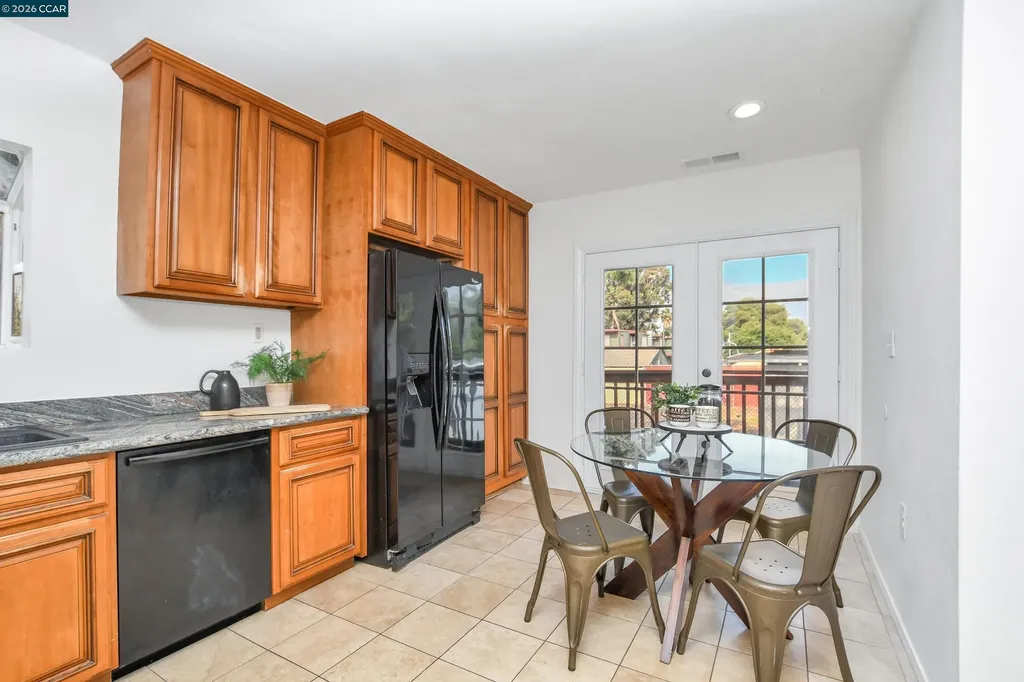 15 Alves Lane Bay Point CA 94565