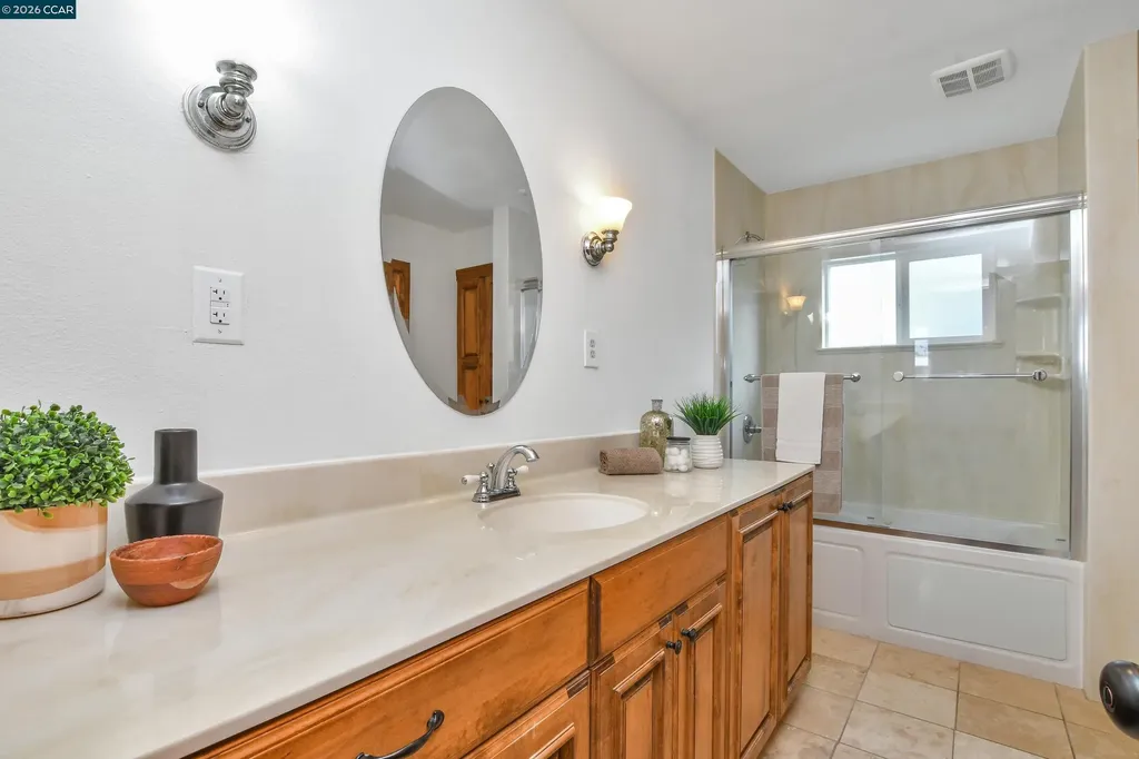15 Alves Lane Bay Point CA 94565