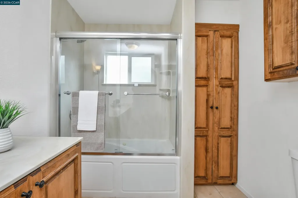 15 Alves Lane Bay Point CA 94565