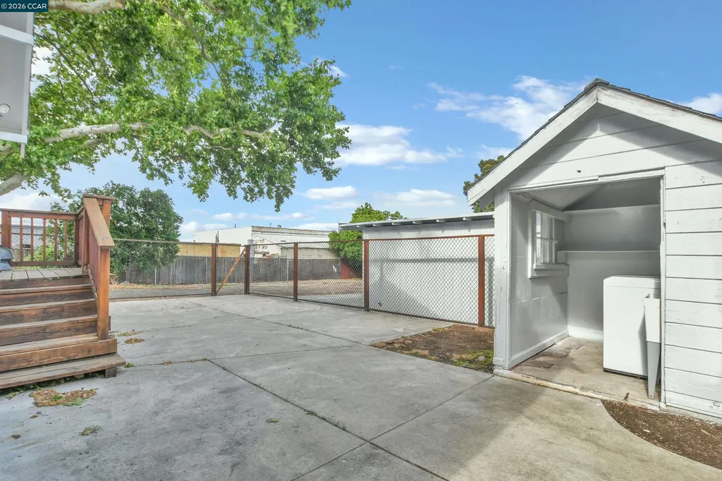 15 Alves Lane Bay Point CA 94565