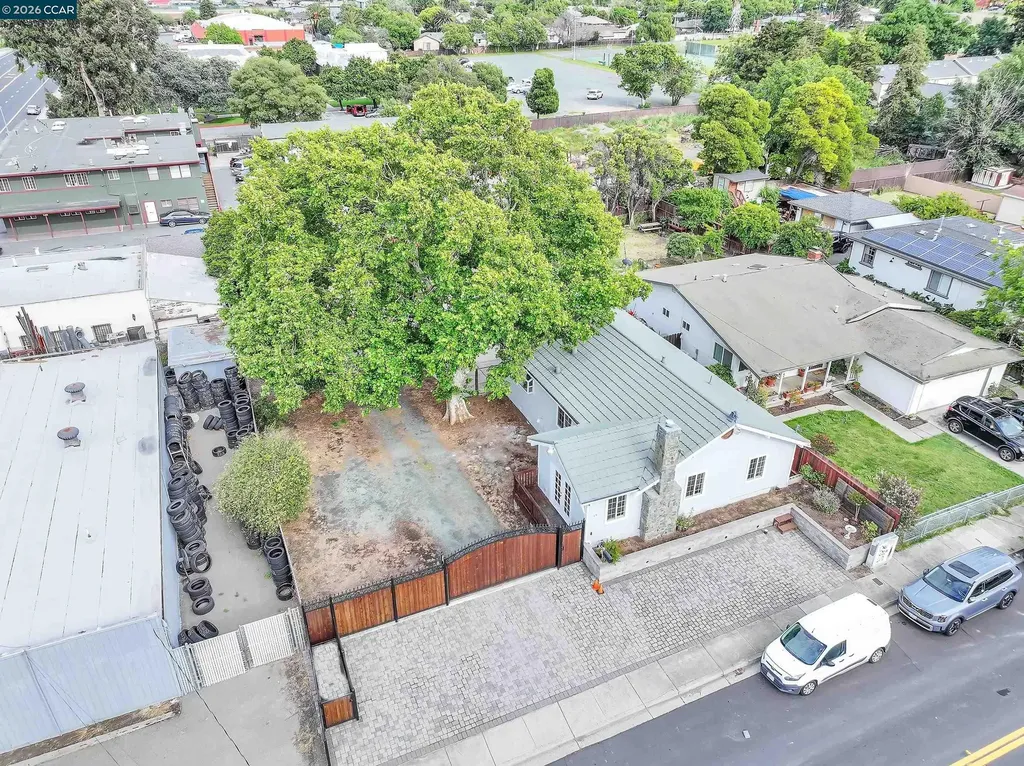 15 Alves Lane Bay Point CA 94565