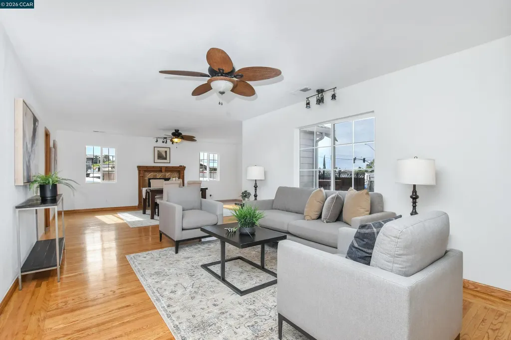 15 Alves Lane Bay Point CA 94565