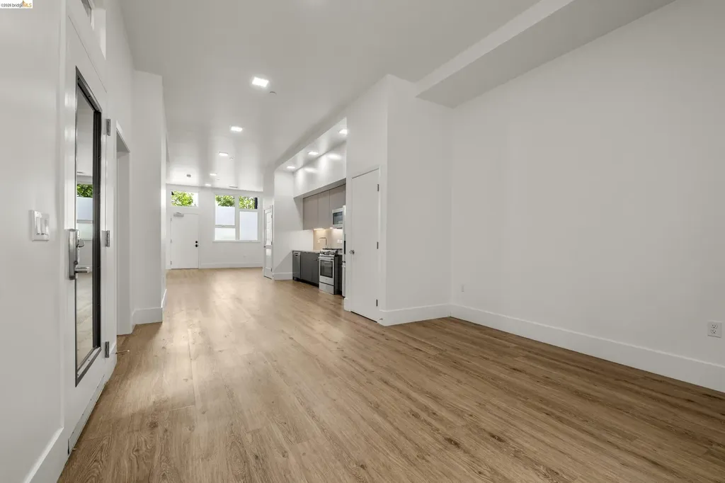 1545 32nd Street Oakland CA 94608