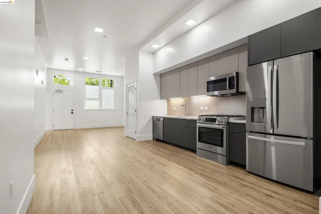 1545 32nd Street Oakland CA 94608