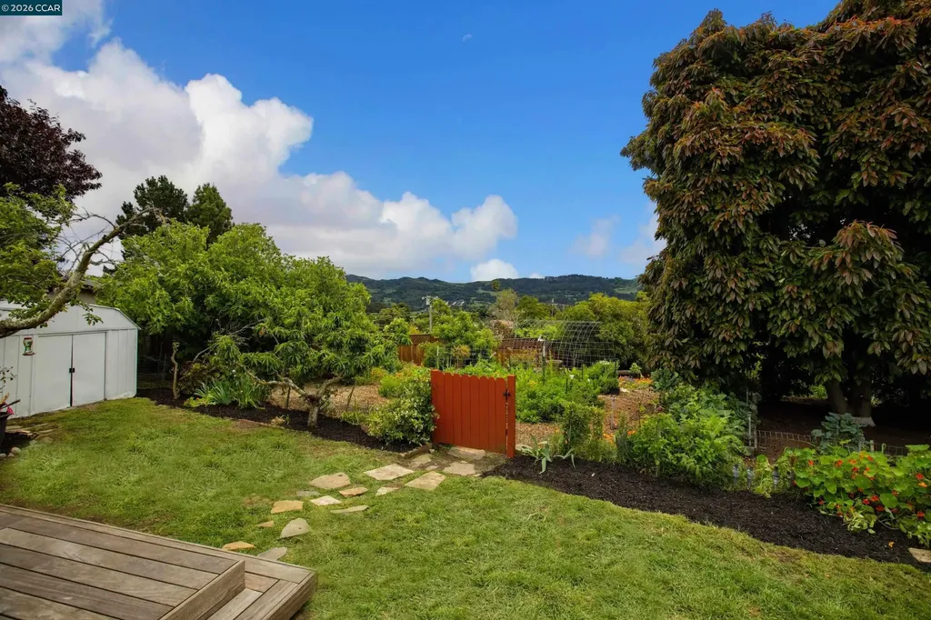 641 Donna Mae Court El Sobrante CA 94803