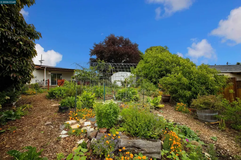 641 Donna Mae Court El Sobrante CA 94803
