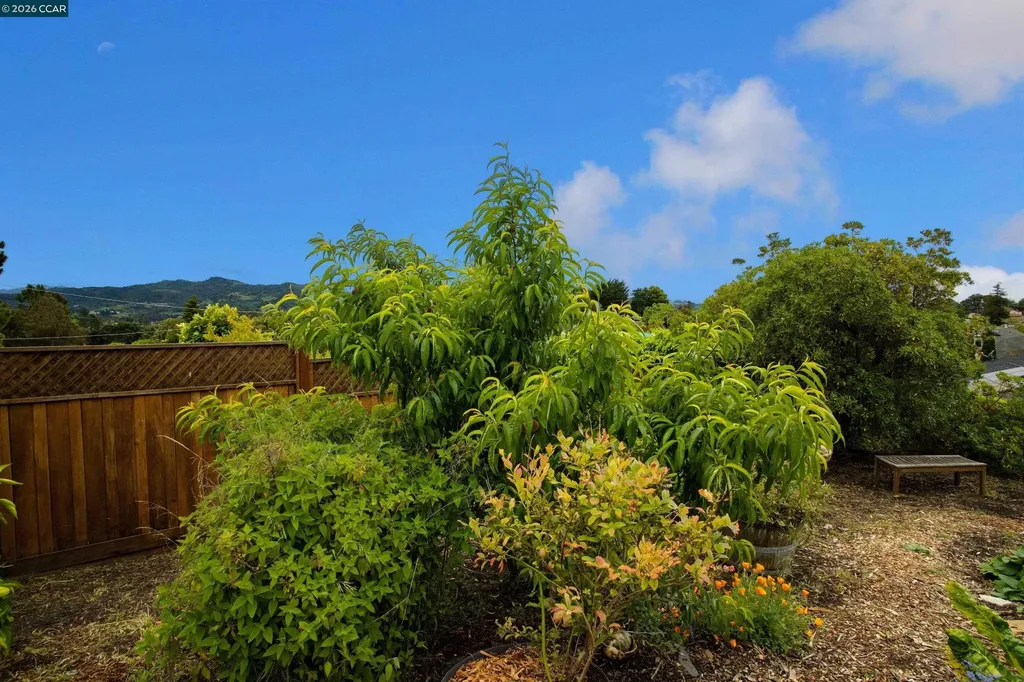 641 Donna Mae Court El Sobrante CA 94803