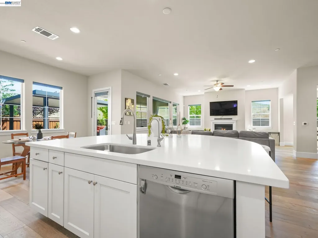 7200 Kylemore Court Dublin CA 94568