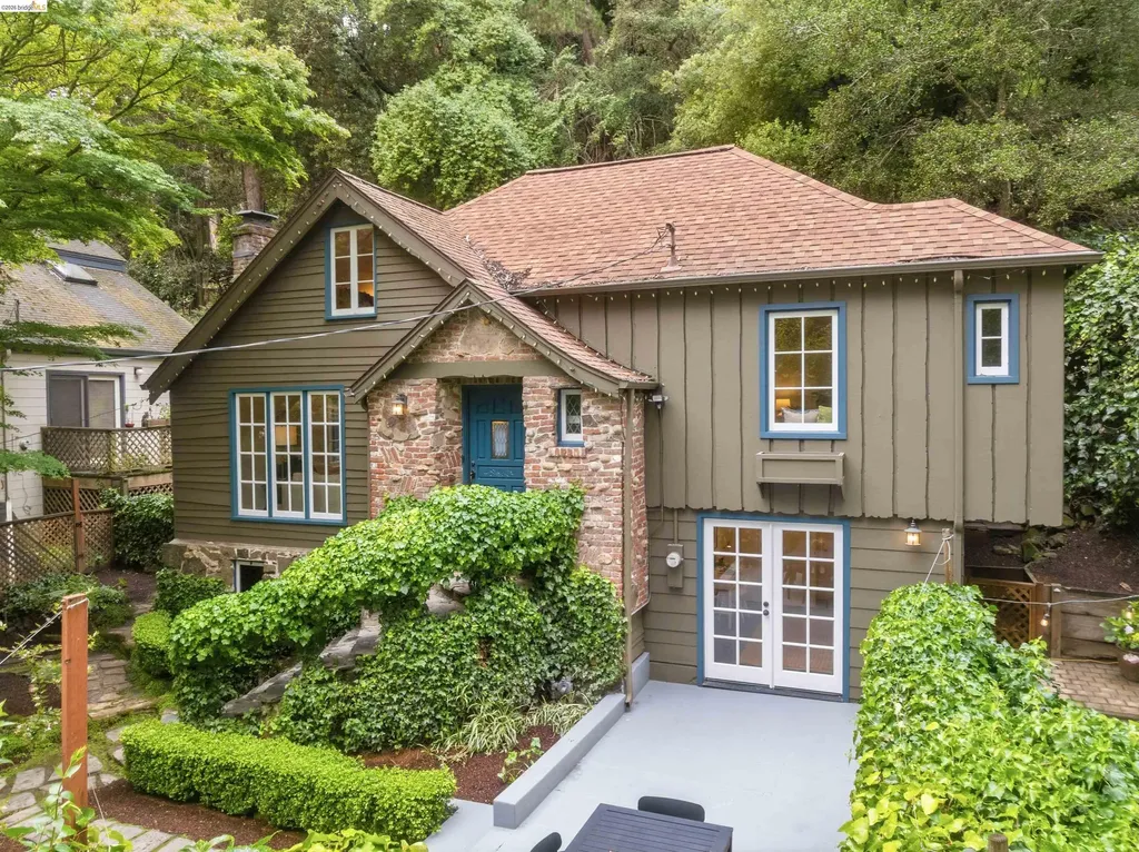 6233 Thornhill Drive Oakland CA 94611
