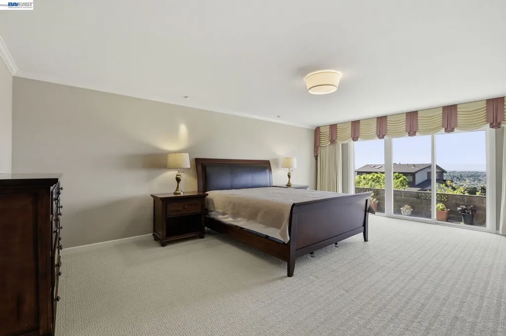 1961 Marineview Drive San Leandro CA 94577