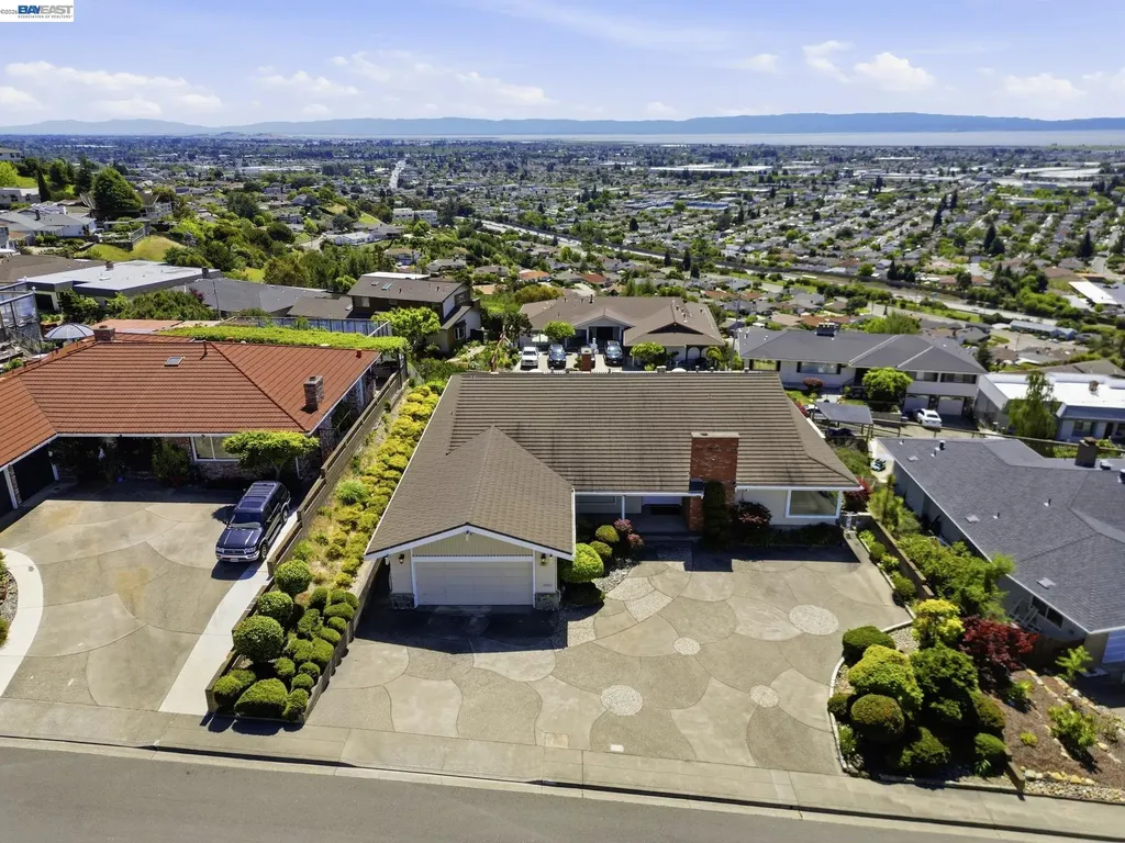 1961 Marineview Drive San Leandro CA 94577